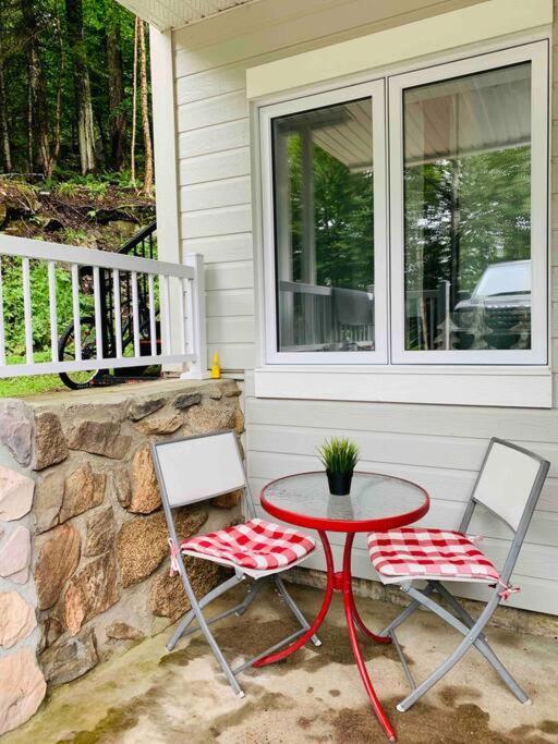 Entier, Fully Equiped Pool And Only In Summer * Mont-Tremblant
